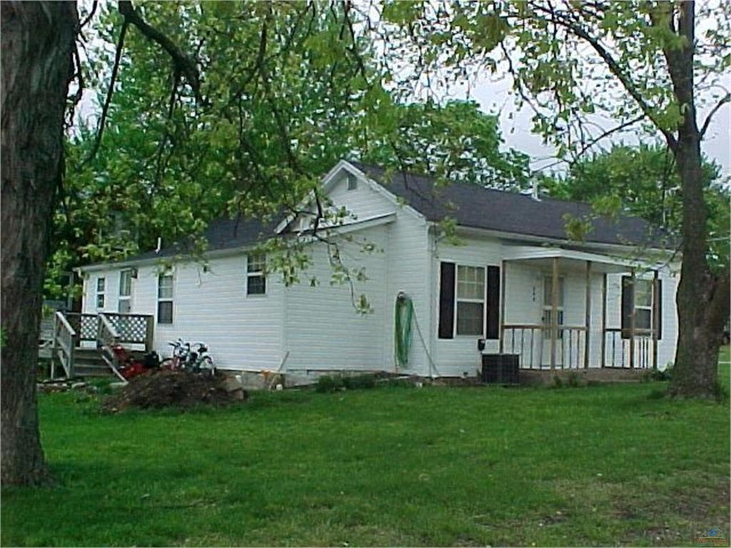 300 W Green St, Smithton, MO 65350 MLS 97299 Trulia