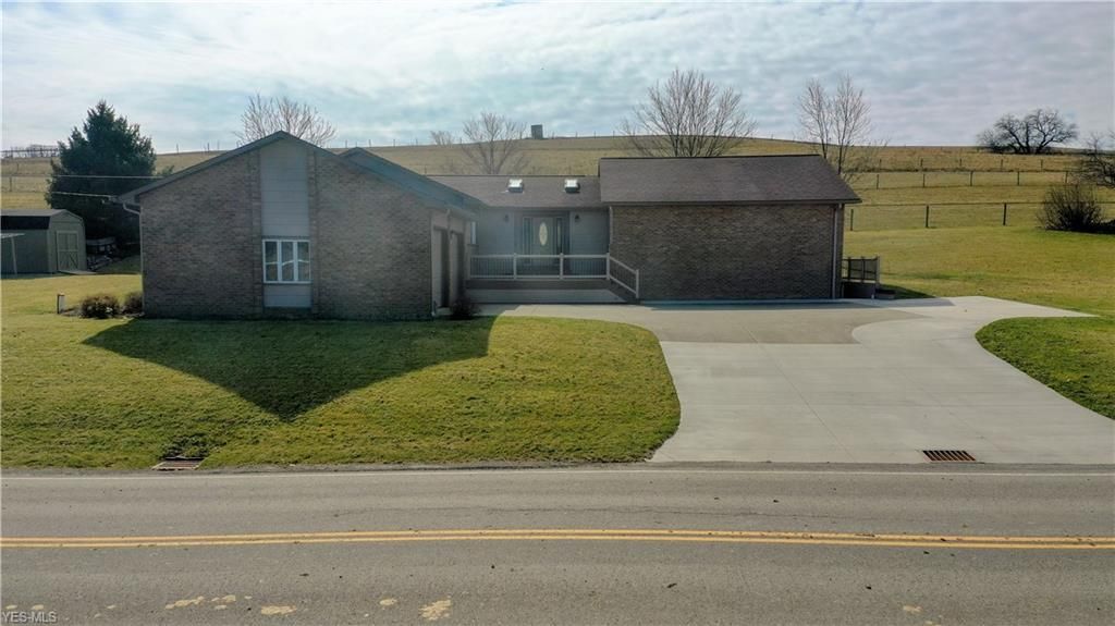 2538 County Road 144, Sugarcreek, OH 3 Bath SingleFamily Home 22