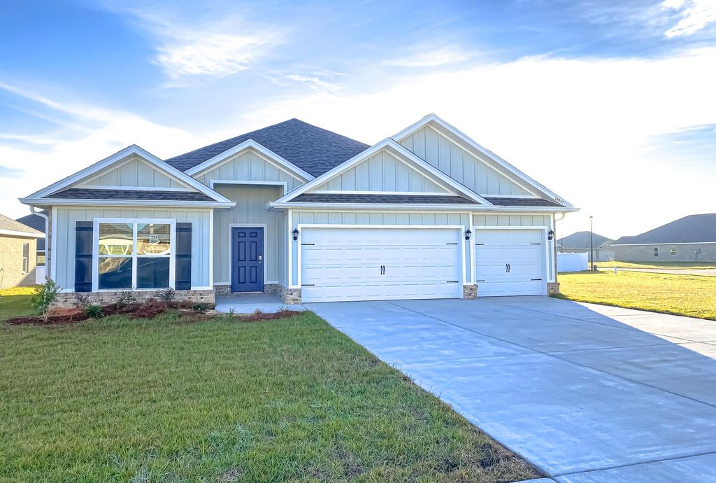24847 Smarty Jones Cir, Daphne, AL 36526