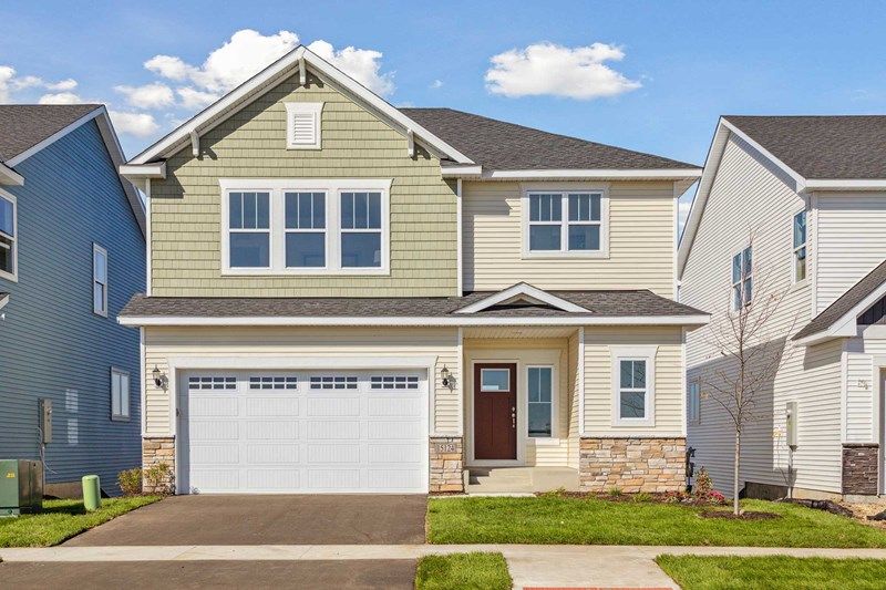 Gregorian Amber Fields Cottage Homes at Ashford Rosemount, MN