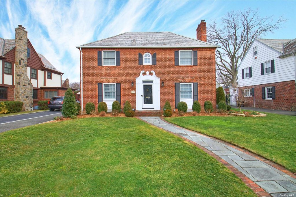 119 Tullamore Road, Garden City, NY 11530 See Est. Value, Schools & More