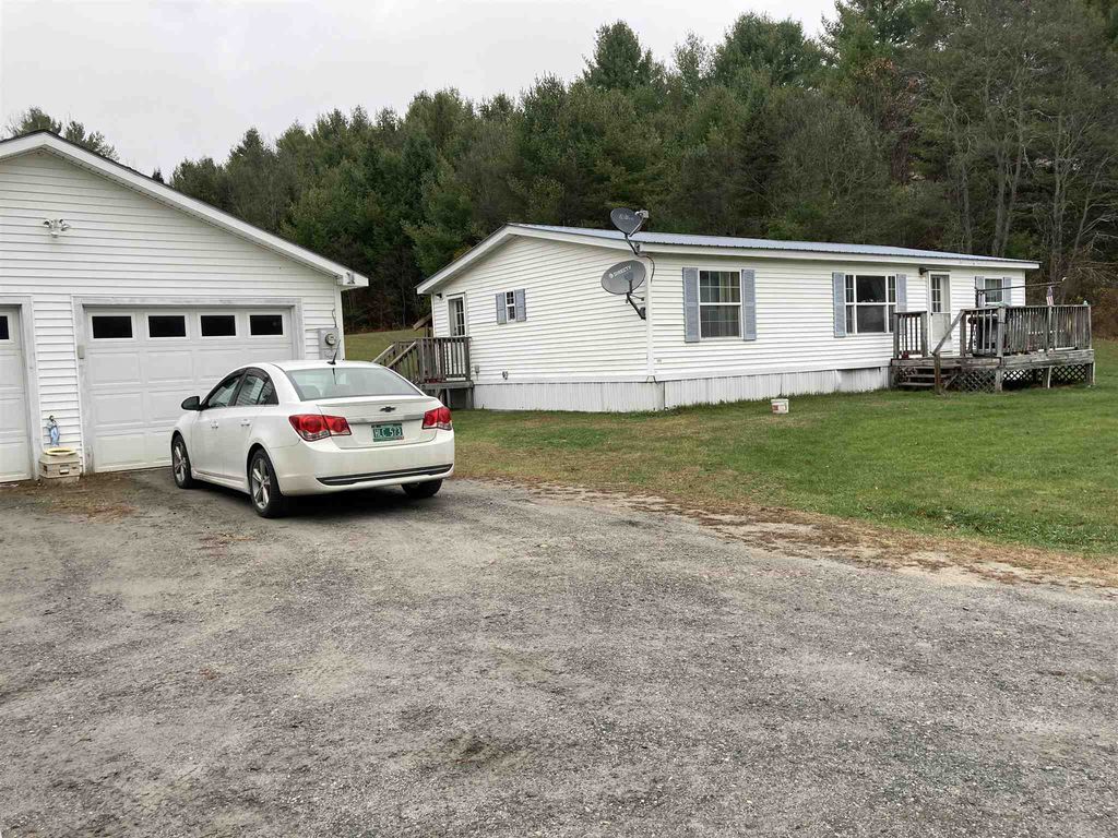 866 Calendar Brook Rd, Lyndonville, VT 05851
