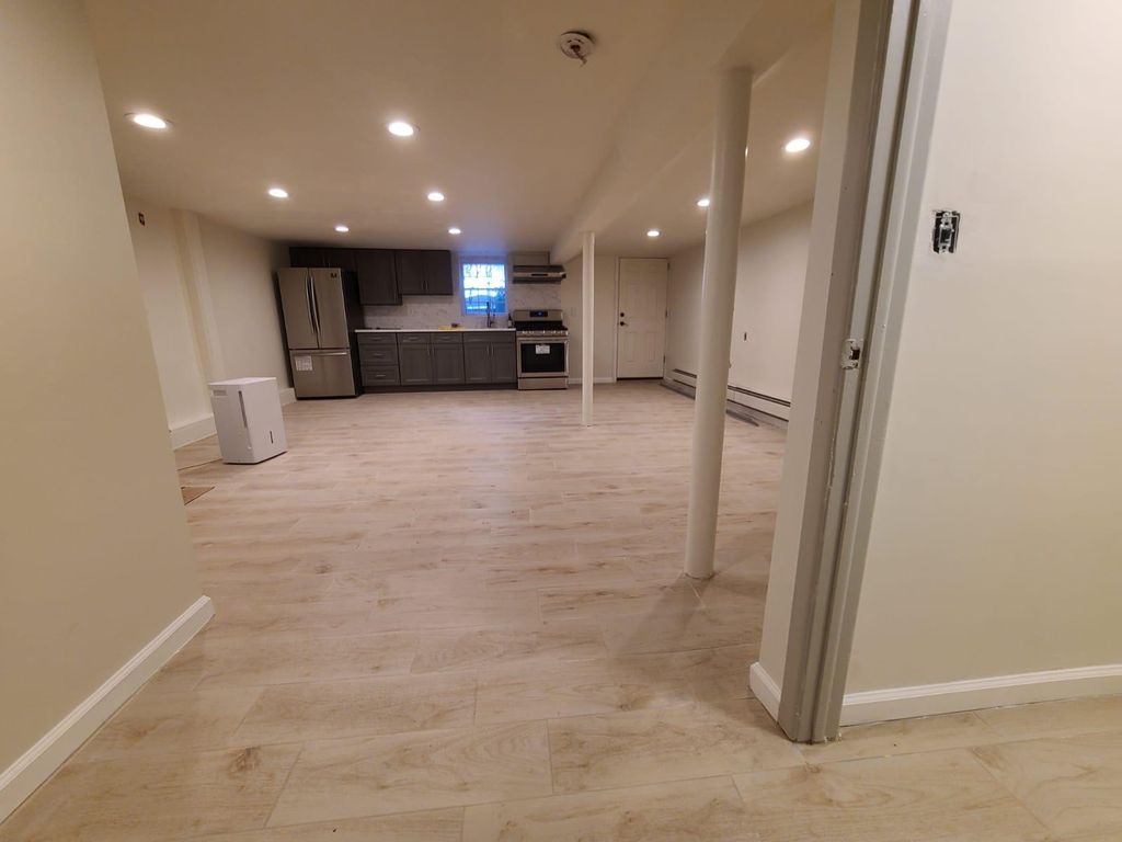 583 59th St #B, West New York, NJ 07093