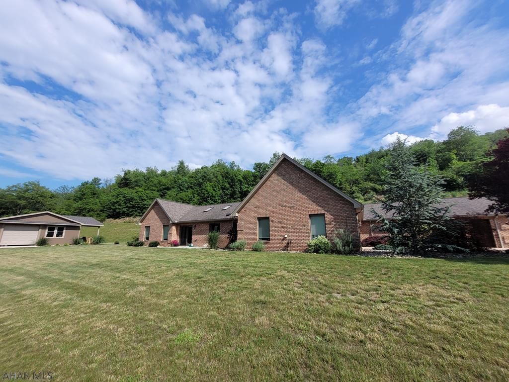 111 Ella Ln, East Freedom, PA 16637 Trulia