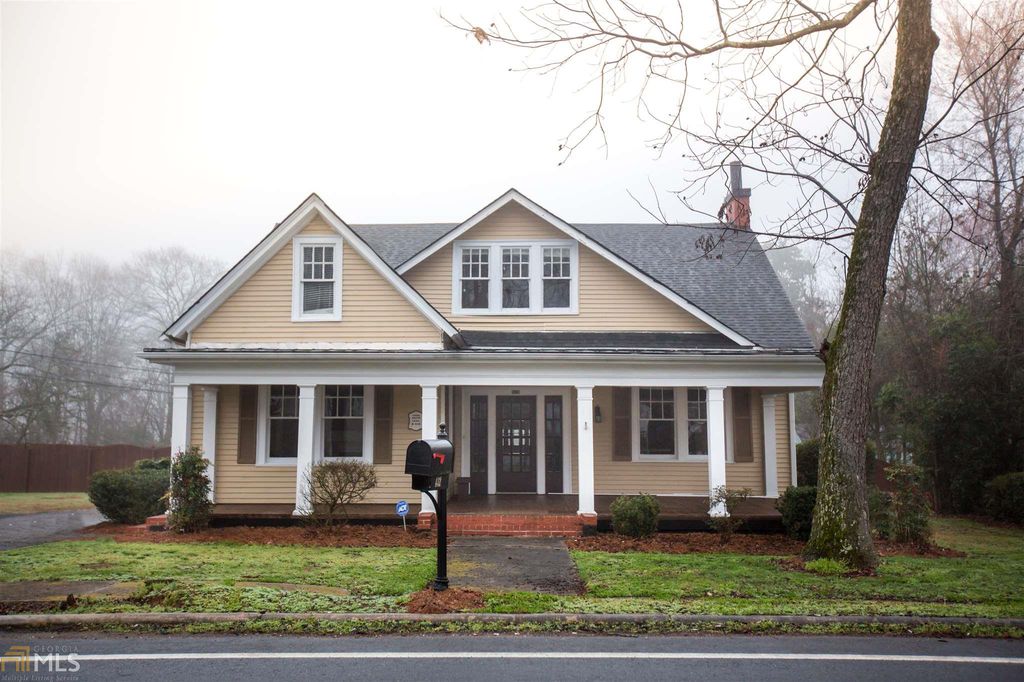 homes for sale hodges circle mansfield ga