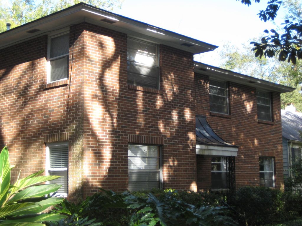 120 E 55th St #4, Savannah, GA 31405