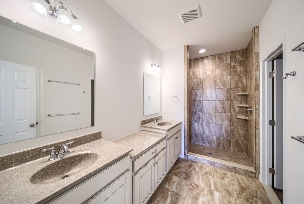 Caspian Traditional - End Unit - Alt. Elev. Plan in Kellerton Villas, Frederick, MD 21702