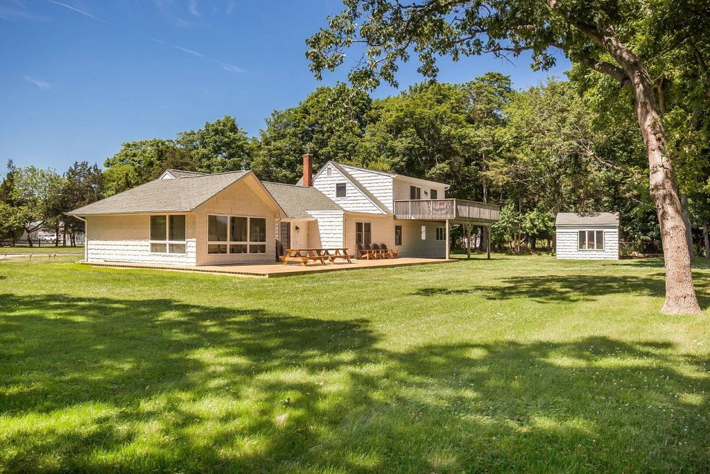 289 Woodacres Rd, East Patchogue, NY 11772 Trulia