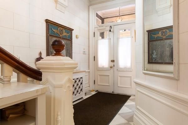 232 Clarendon St, Boston, MA 02116