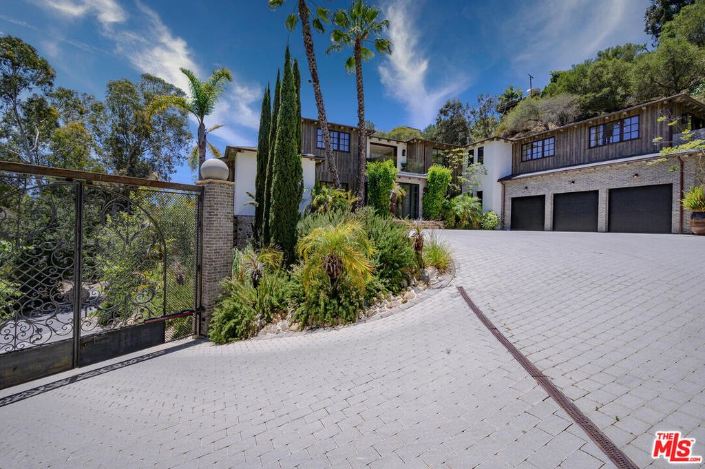 1105 Rivas Canyon Rd, Pacific Palisades, CA 90272