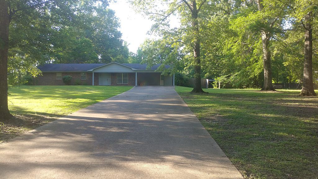 75 Melrose St, Starkville, MS 39759
