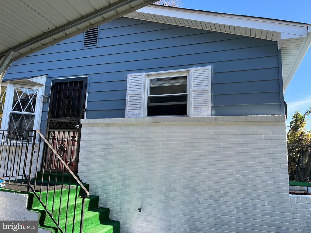 708 Mentor Ave, Capitol Heights, MD 20743