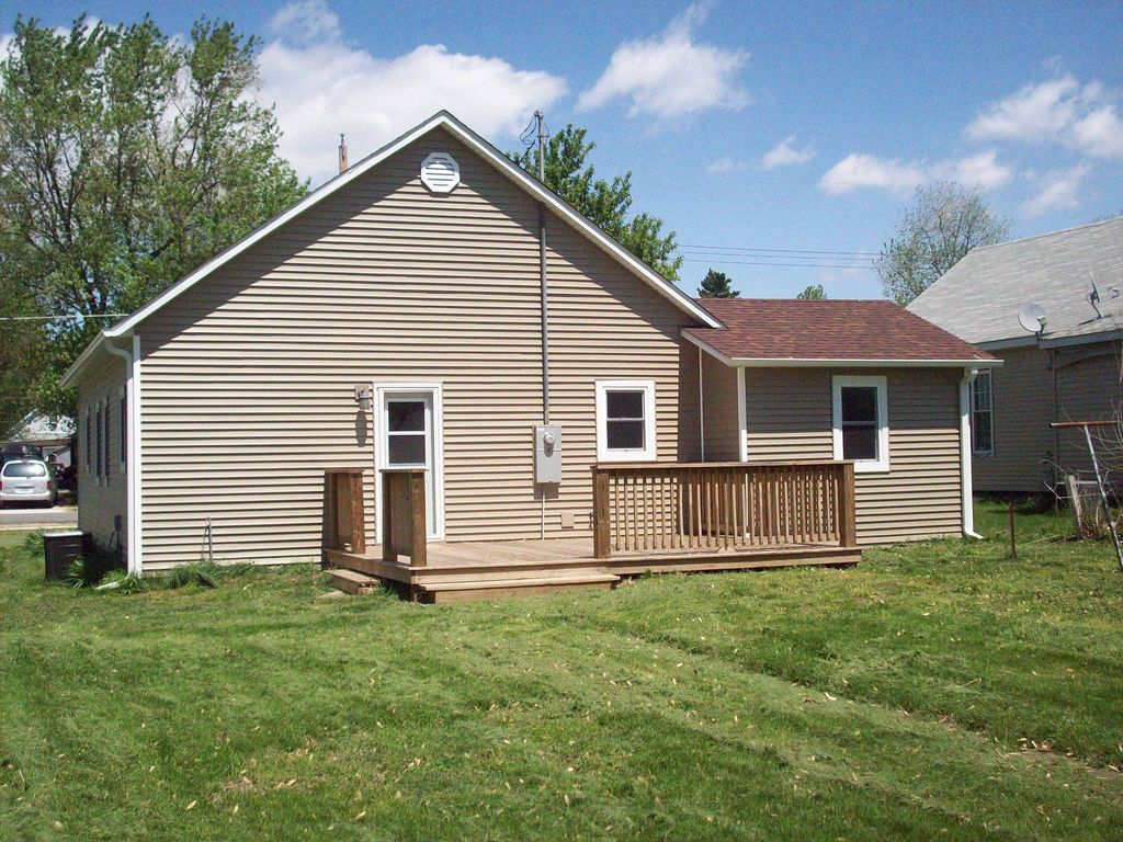 309 Pine St, Carrollton, IL 62016 Trulia