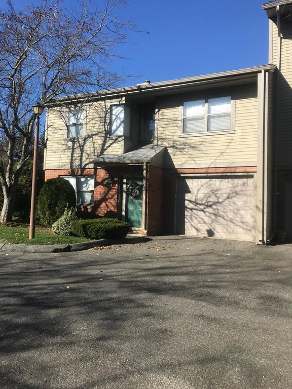 201 Metacomet Dr #201, Meriden, CT 06450