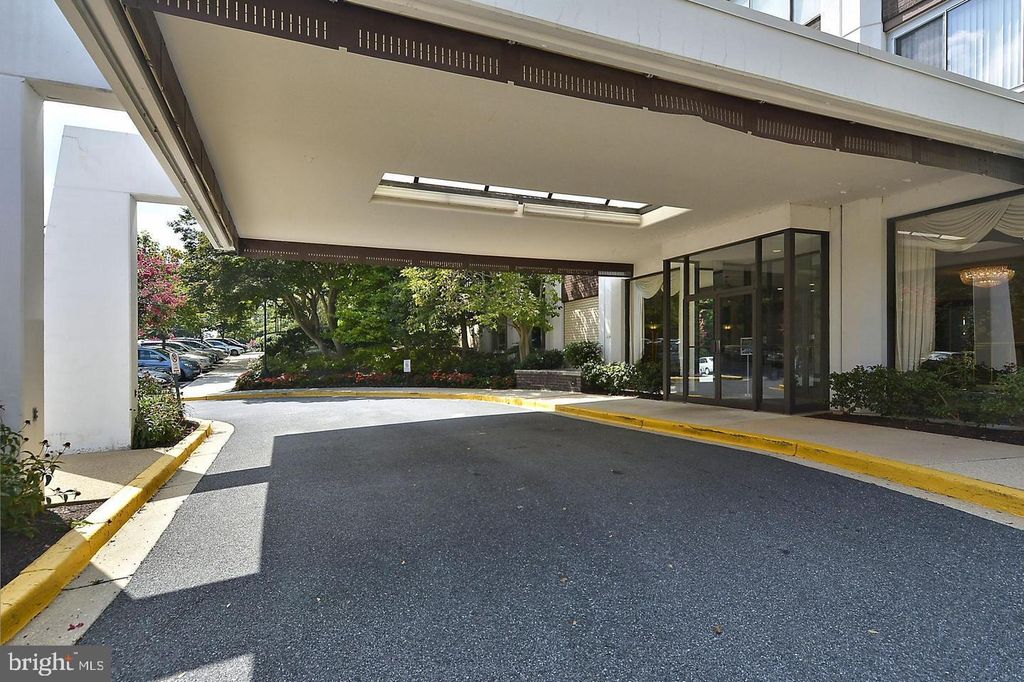 11801 Rockville Pike #1506, Rockville, MD 20852