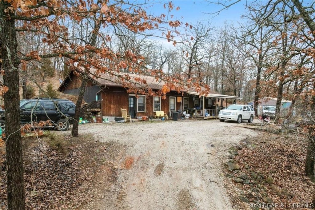 1727 Bollinger Creek Rd, Climax Springs, MO 65324