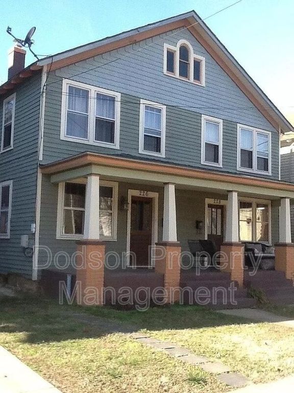226 Charles St, Fredericksburg, VA 22401