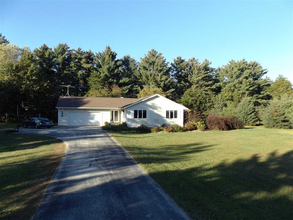 3998 Airport Rd, Oconto, WI 54153 Trulia