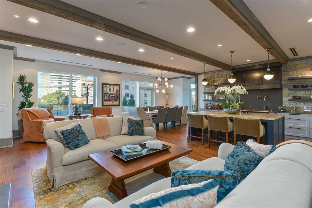2300 Wolf St #3D, Dallas, TX 75201