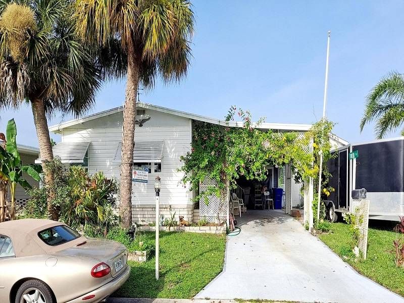 1405 82nd Ave #285, Vero Beach, FL 32966