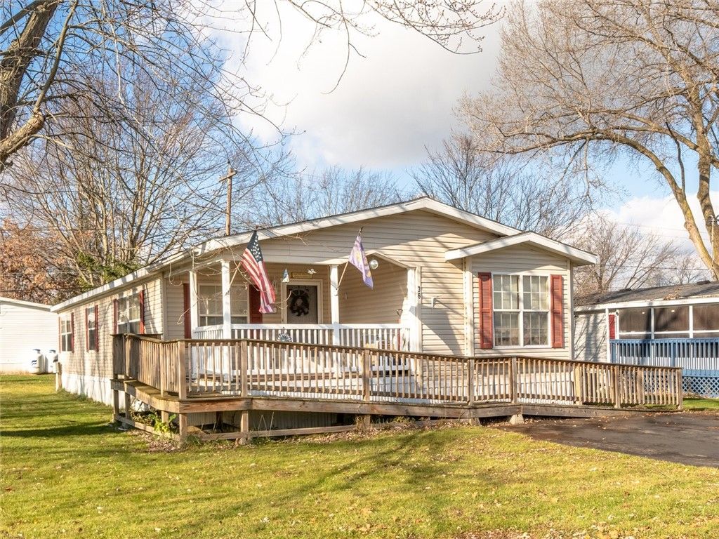 36 Harper Pkwy, Avon, NY 14414