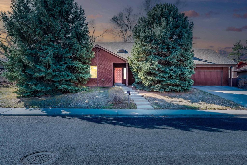 1017 Lakeside Ct, Grand Junction, CO 81506