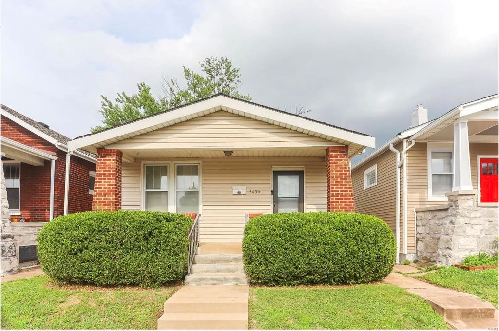 5436 Bates St, Saint Louis, MO 63116