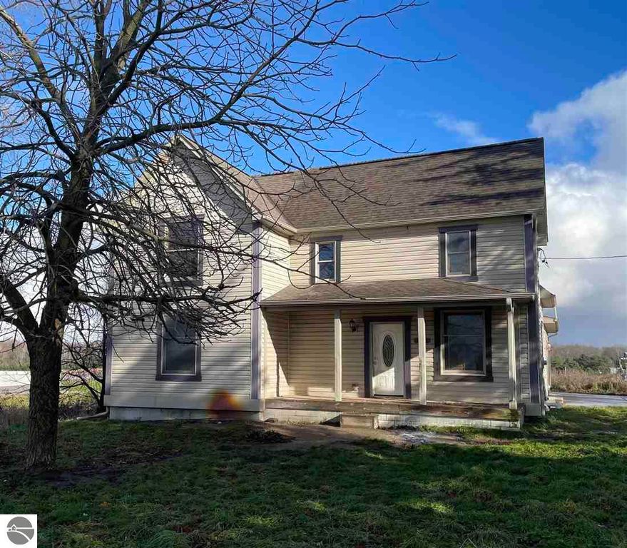 6901 S M 37, Kingsley, MI 49649