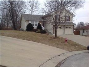 4610 SW 10th Terrace Ct, Blue Springs, MO 64015