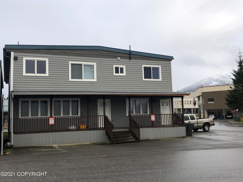 110 Harbor Way, Petersburg, AK 99833