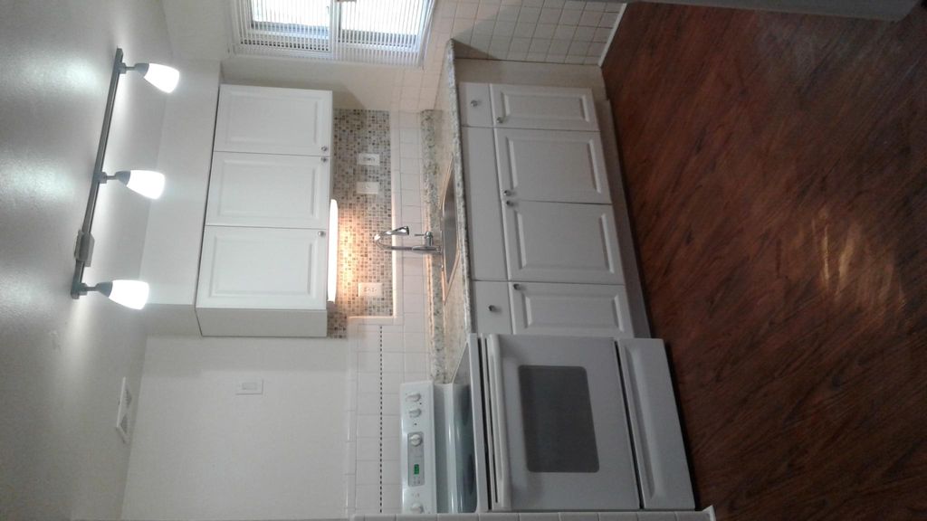 7513 Mallard Dr, Saint Louis, MO 63133