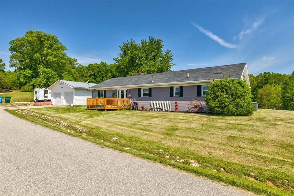 165 Lamar Ln, Hawesville, KY 42348