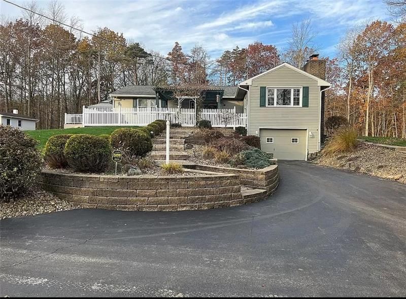 450 E Maitland Ln, New Castle, PA 16105 Trulia