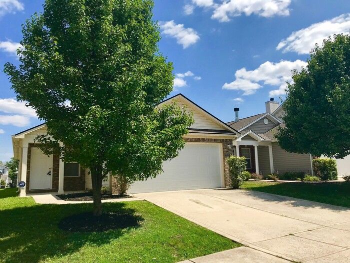 543 New Moon St, Avon, IN 46123