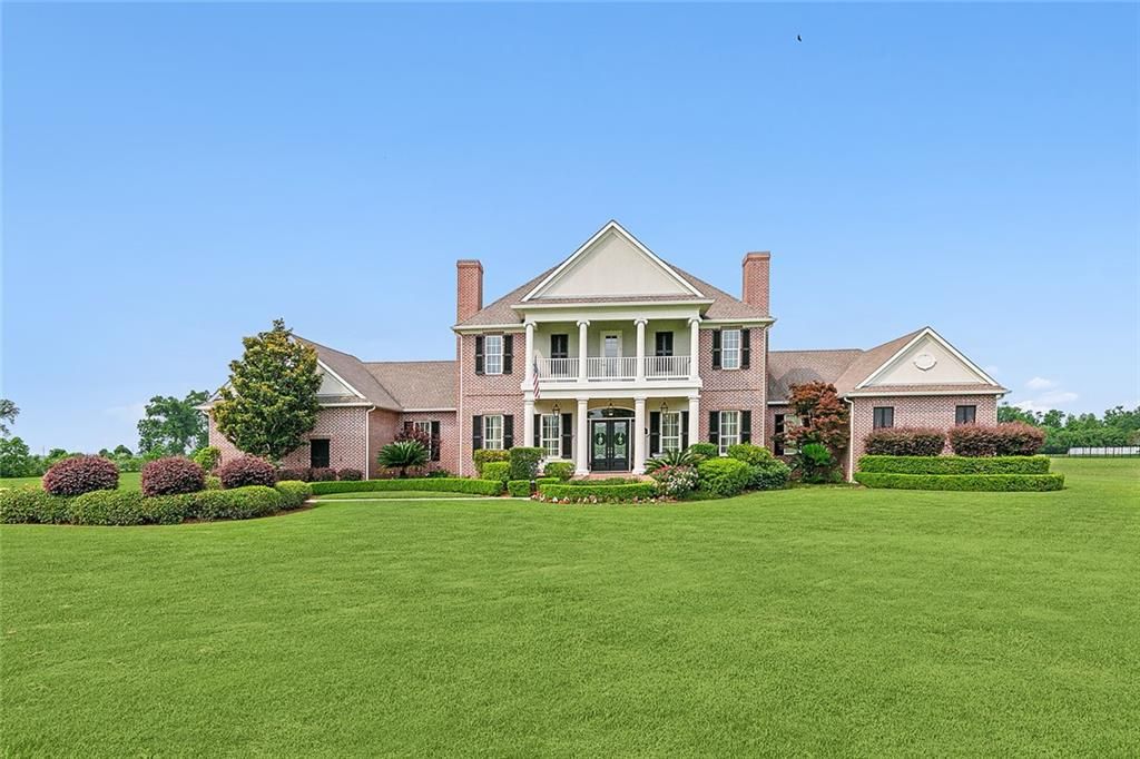14111 River Rd, Luling, LA 70070