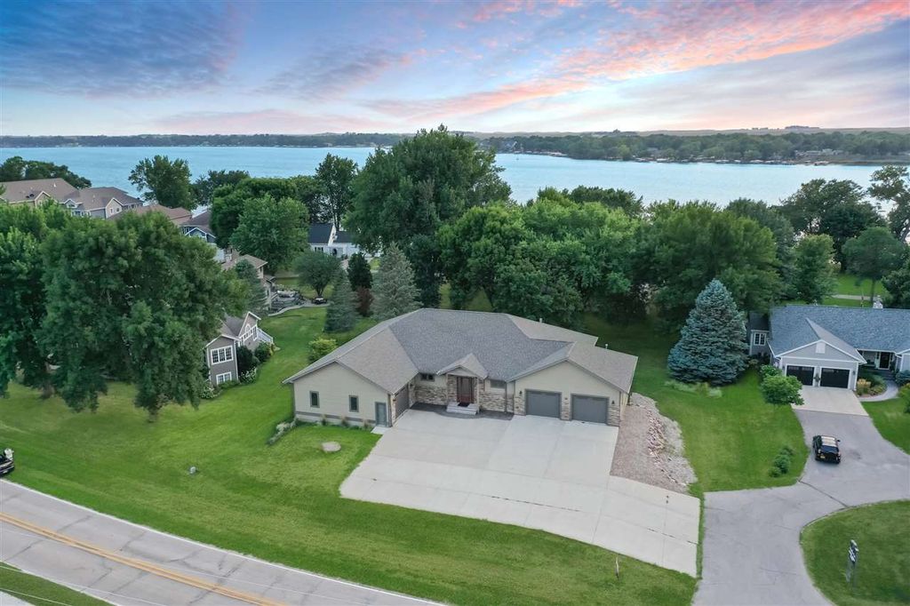 Rentals In Spirit Lake Iowa