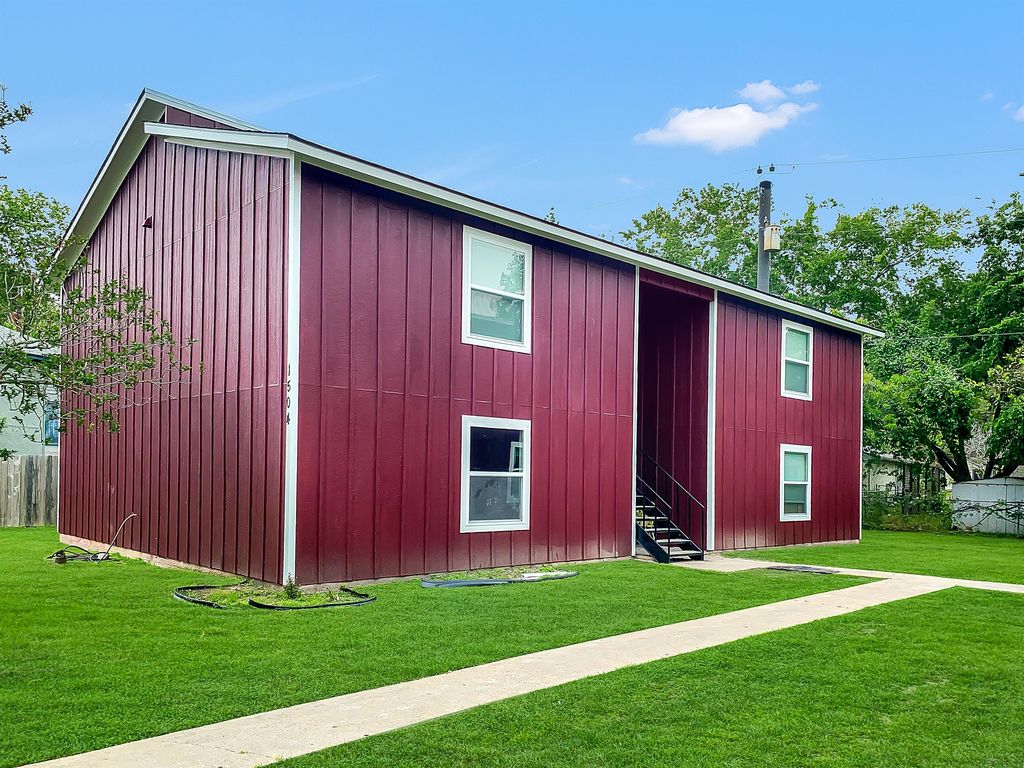 1504 Alpine Cir, College Station, TX 77840