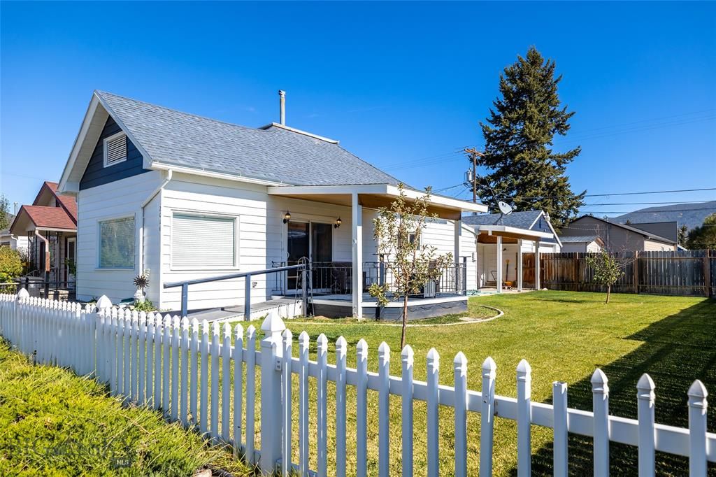 2016 Roberts Ave, Butte, MT 59701