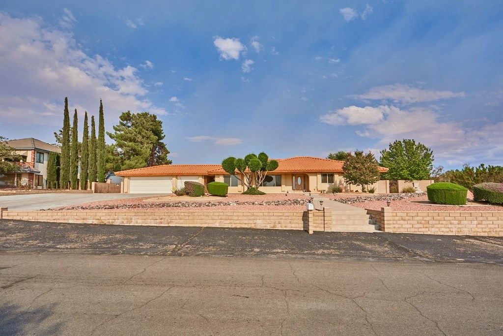13089 Modoc Ct, Apple Valley, CA 92308