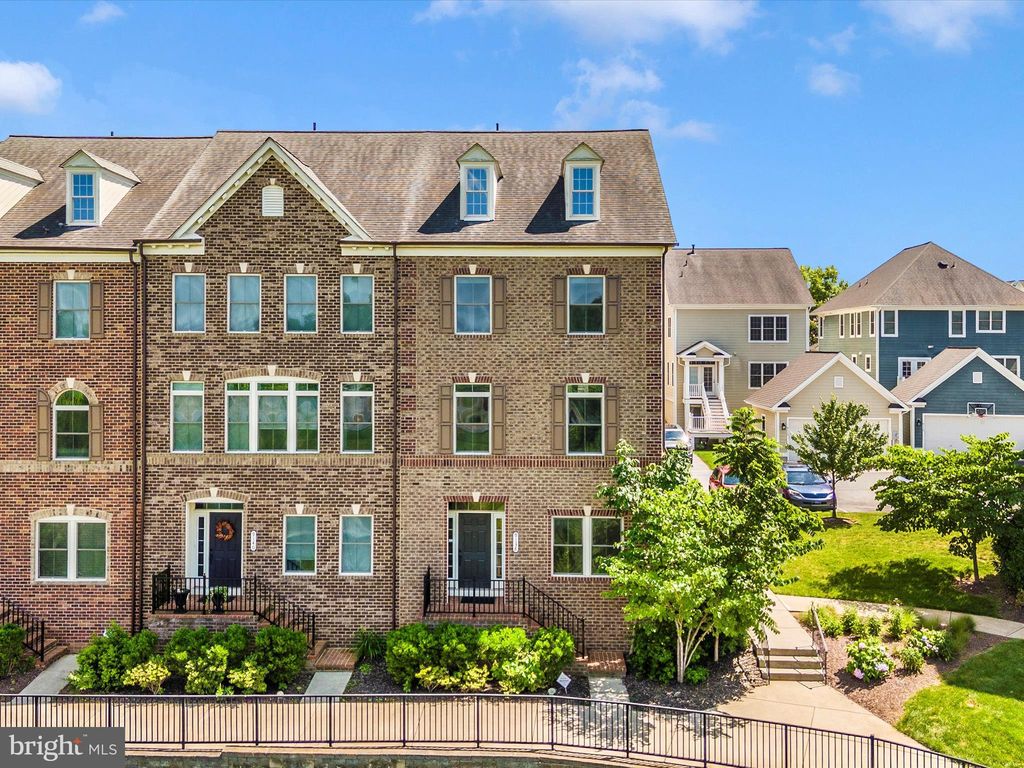 9138 Kenway Ln, Frederick, MD 21704