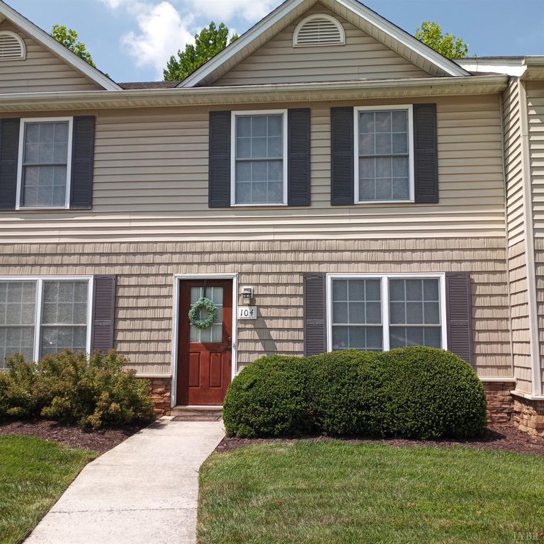104 Old Tavern Cir, Lynchburg, VA 24501