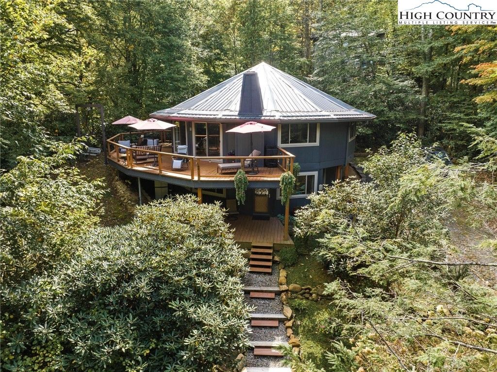 165 Fox Run at Sugar Mountain Road, Banner Elk, NC 28604 MLS 252213