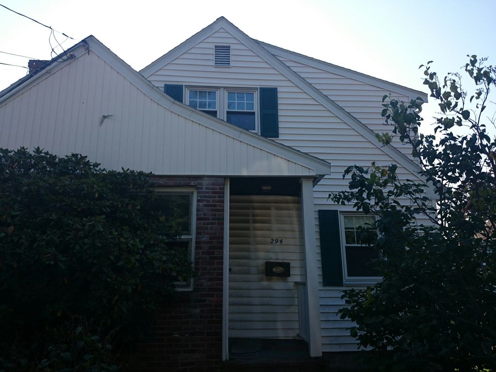 294 Clyde St, Brookline, MA 02467