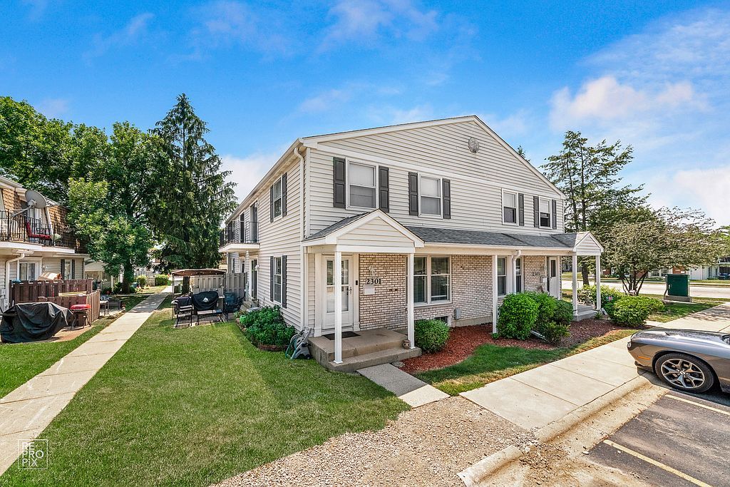 2301 Glenview Ct #2301, Schaumburg, IL 60194