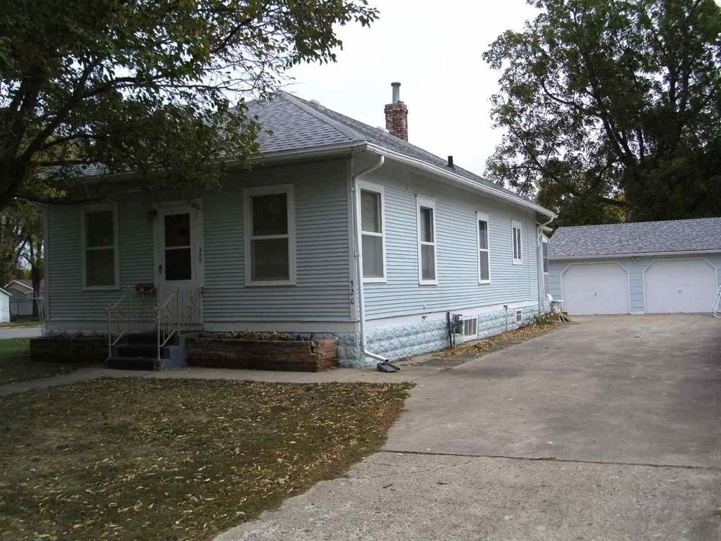 320 N 12th St, Estherville, IA 51334 Trulia
