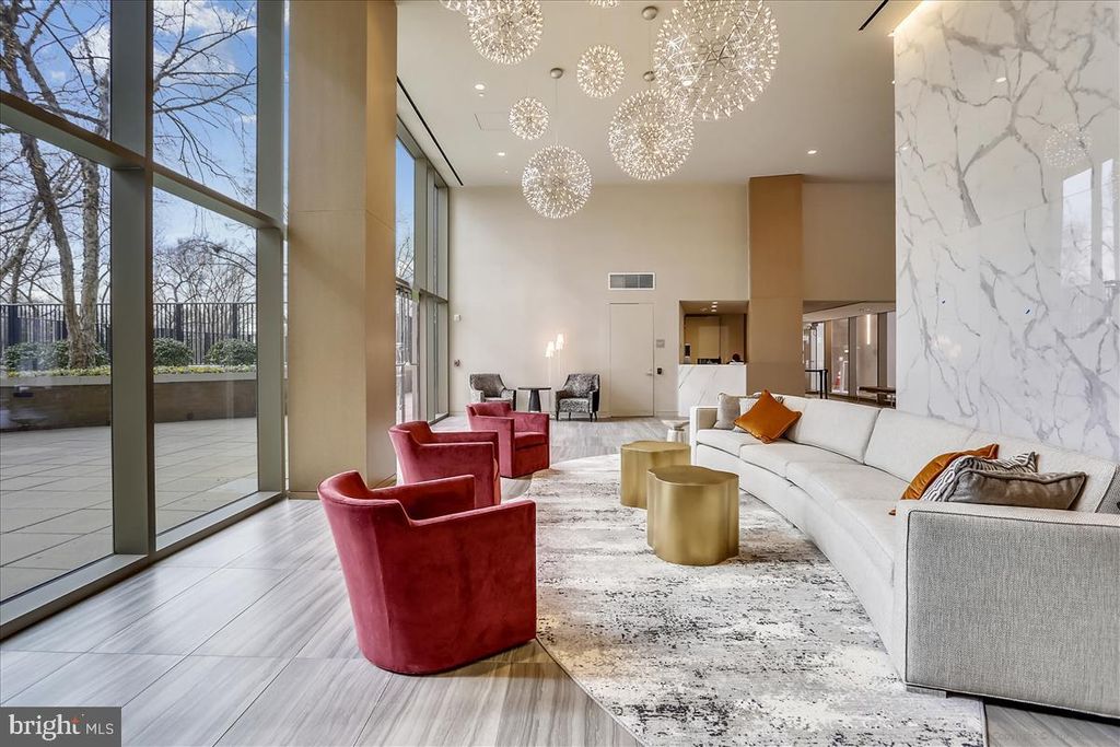 4620 N Park Ave #508E, Chevy Chase, MD 20815
