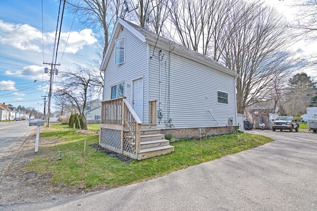 249 Middleboro Ave, East Taunton, MA 02718 Trulia