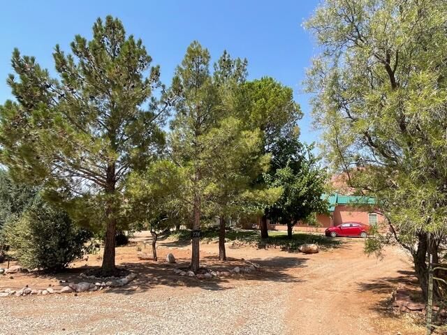 774 S Silver Valley Rd, Leeds, UT 84746