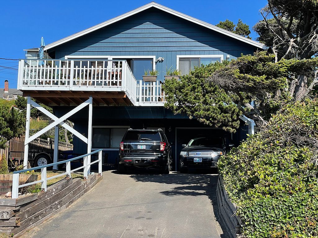 316 NW Inlet Ave, Lincoln City, OR 97367