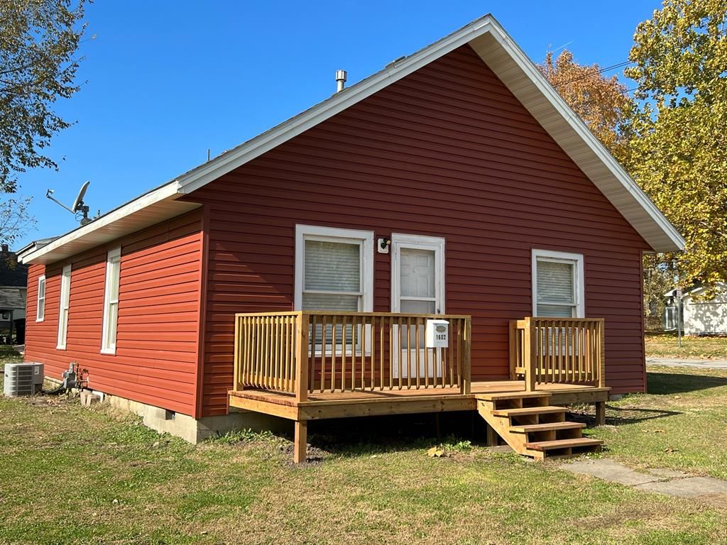 1602 S 1st St, Kirksville, MO 63501